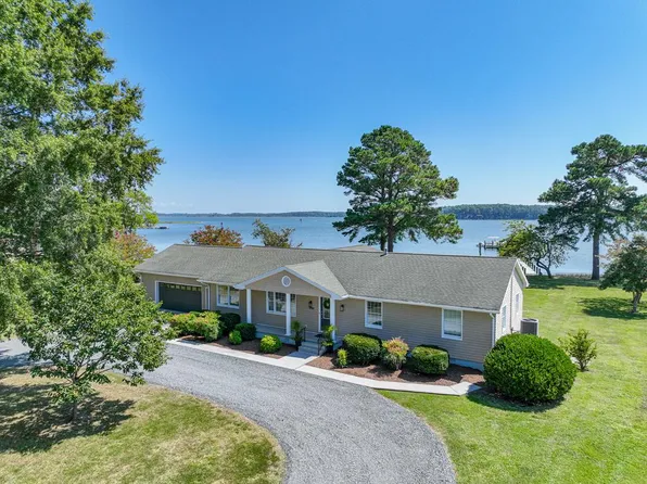 15224 Pebble Dr, Onancock, VA 23417