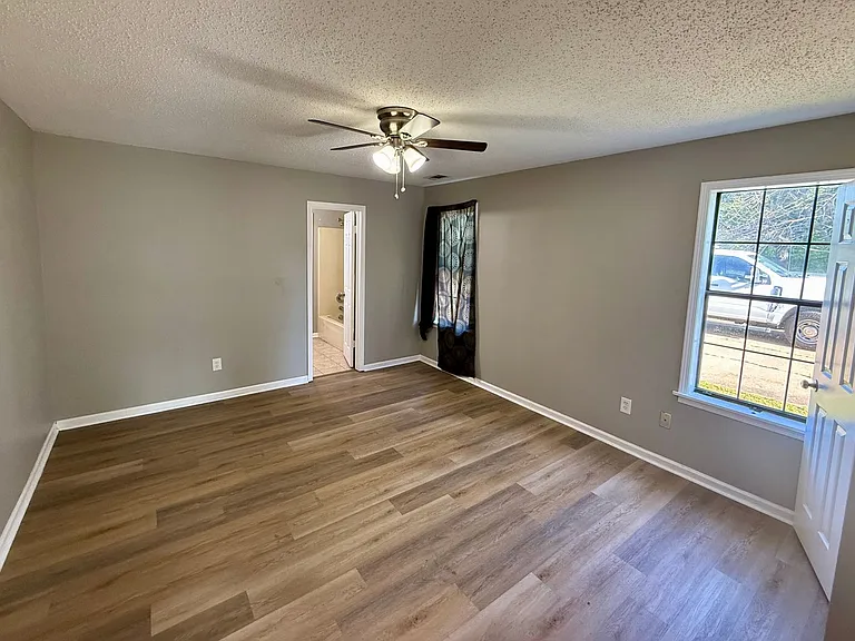 2516 Glenn Pl — Photo 12