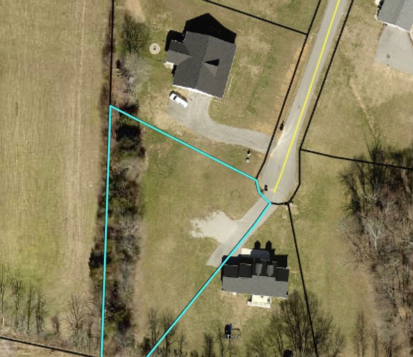 2nd image of 11 Olivia Ln