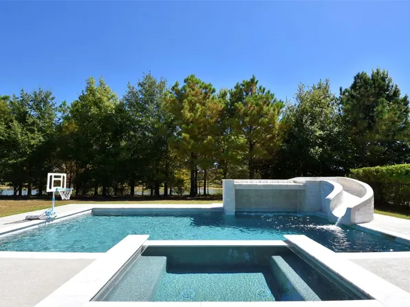 5615 Caspian Falls Ln, Fulshear, TX 77441