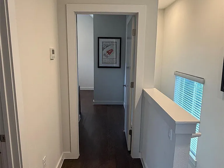 3612 Clary Way — Photo 12