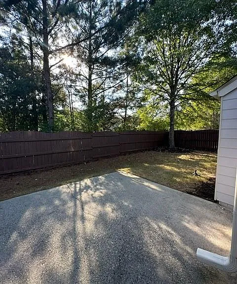 4635 Granby Cir — Photo 22