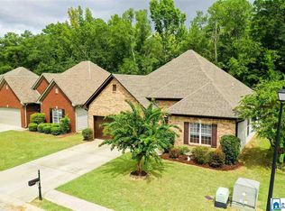 867 Savannah Ln, Calera, AL 35040