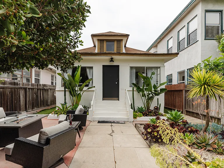 52 Ozone Ave — Photo 12