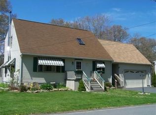 14 Day St, Fairhaven, MA 02719