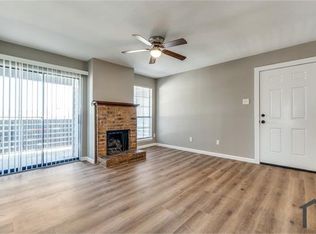 1603 N Garrett Ave APT 205, Dallas, TX 75206