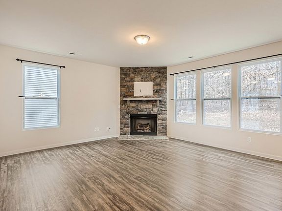 4th image of 114 Rockhopper Ln