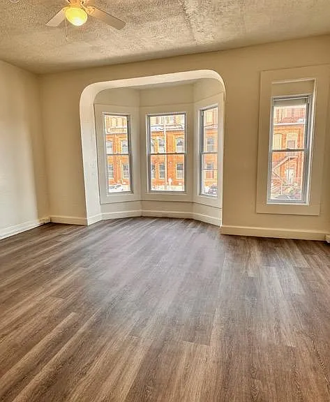 829 Linden Ave #2 — Photo 2