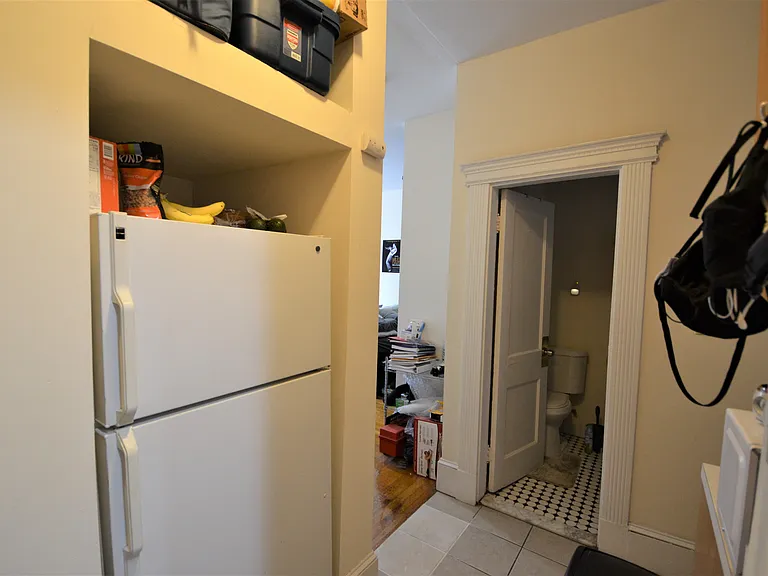 65 Burbank St #18 — Photo 1