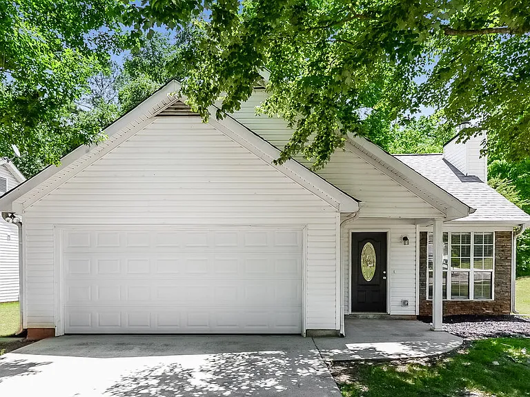 642 Beaver Run Trce — Photo 1