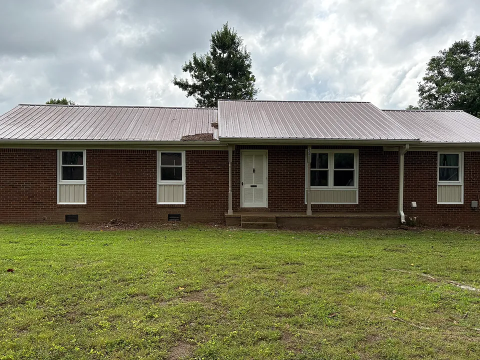328 Lookout Dr