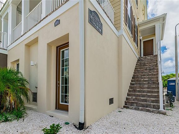 2nd image of 19915 Gulf Blvd Unit 401