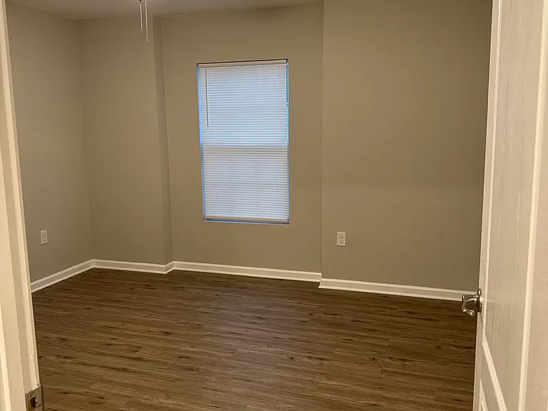 83408 Barkestone Ln #83408 — Photo 36