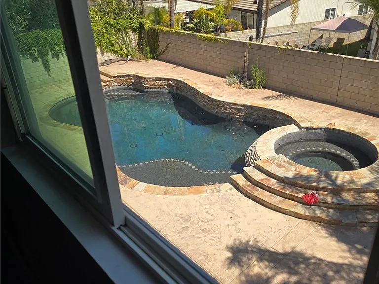 15179 Cerritos St — Photo 9