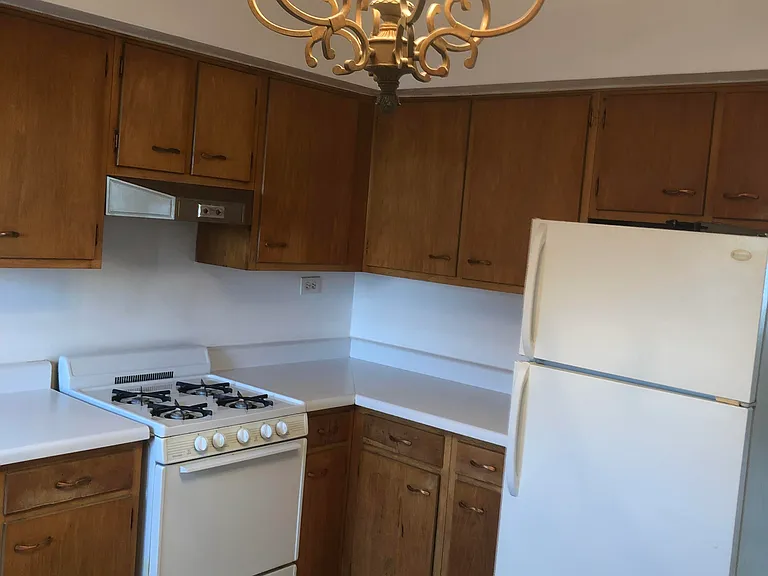 1609 Waukegan Rd — Photo 5