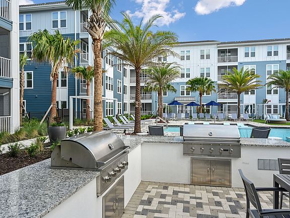 5th image of 130 Orlando Breeze Cir #407