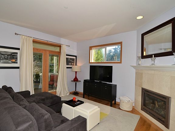 4th image of 15007 Westminster Way N