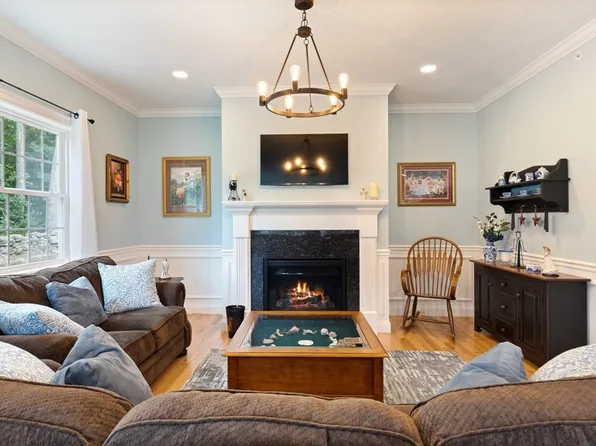10 Payton Pl, Shrewsbury, MA 01545