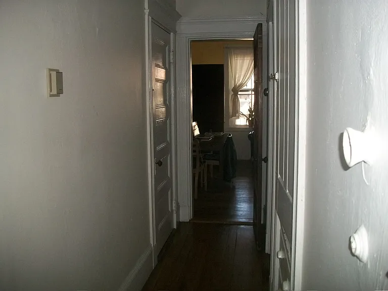 209 Hamilton St #4R — Photo 5