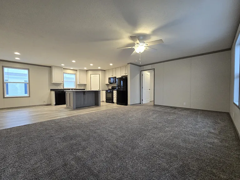 Sunset Ridge — Photo 17