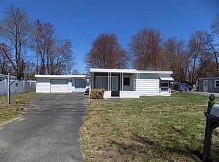 60 Vincent St, Springfield, MA 01129