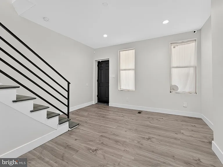 3020 Euclid Ave — Photo 5