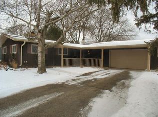 1348 Sylvan Way, West Bend, WI 53095