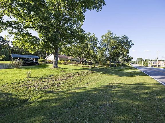 2nd image of 603 Hope Hollow Ln