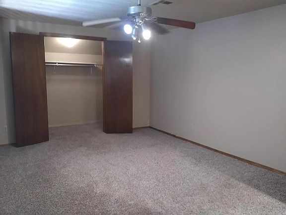 3rd image of 14207 Fairhill Ave