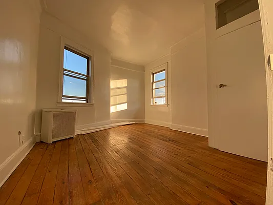 Rented by Nooklyn NYC LLC | media 1