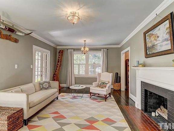 5th image of 1066 W Forest Hills Blvd
