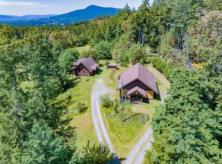 7337 Alberta Pl, North Cowichan, BC V9L5W8