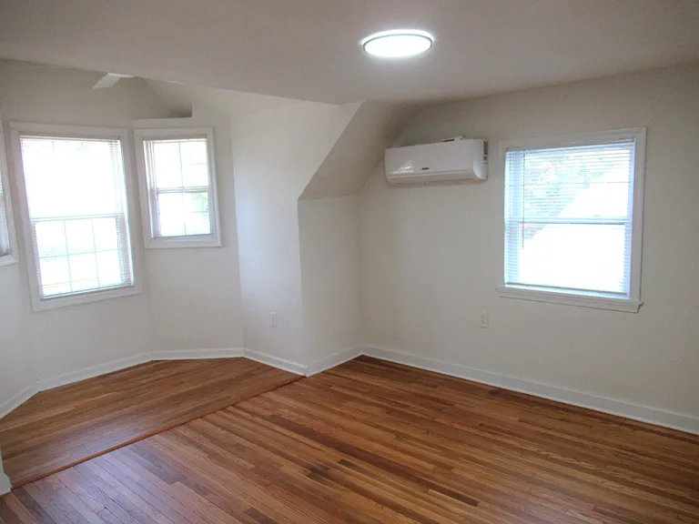 2306 S Columbus St — Photo 15