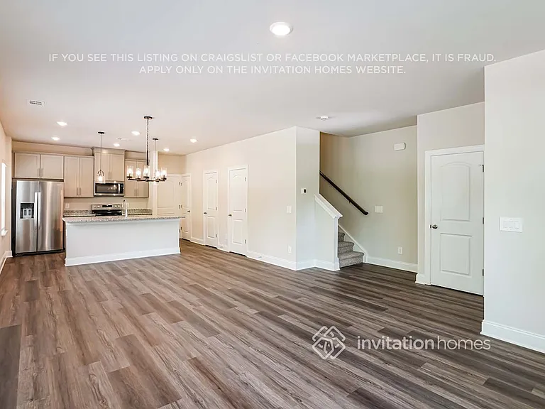 100 Maybrook Dr #1 — Photo 5