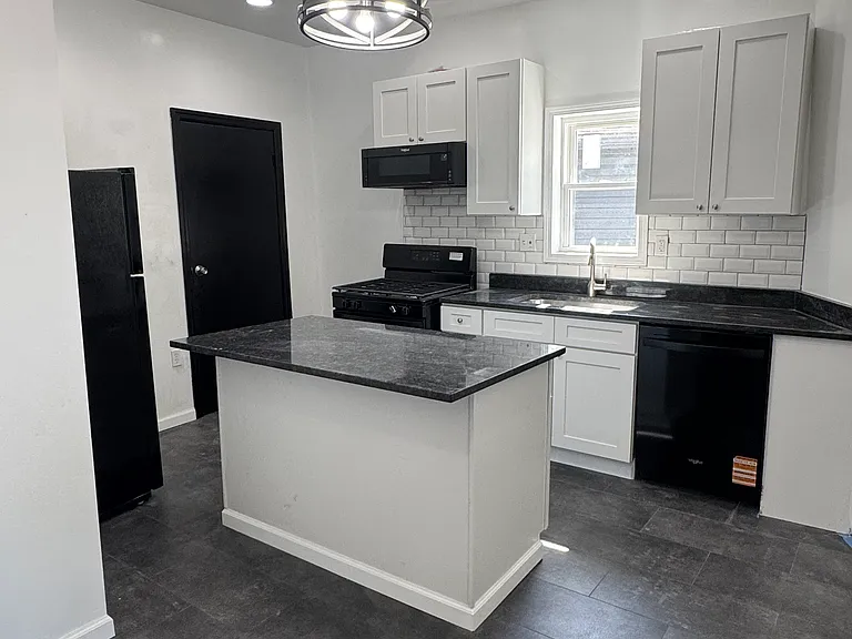 403 Boggs Ave #1 — Photo 1