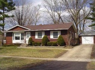 11 Ridge Ln, Geneva, IL 60134