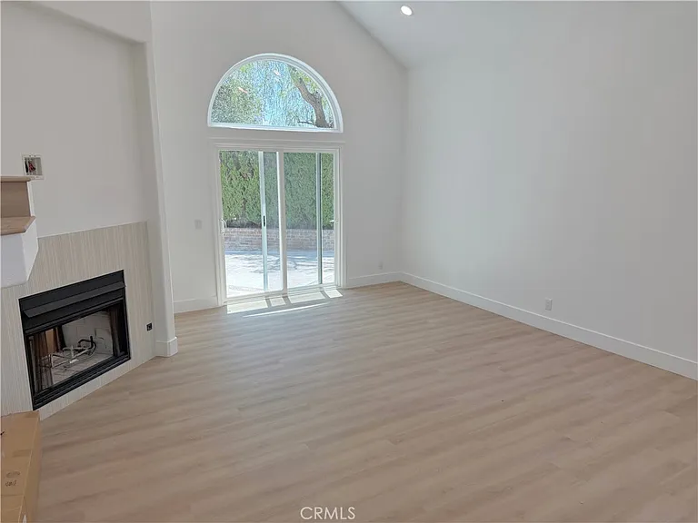 2 Wellesley Ct — Photo 9