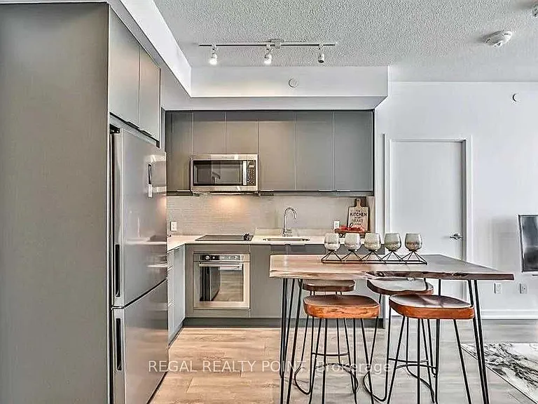 32 Forest Manor Rd #410 — Photo 4