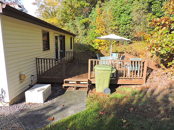 3rd image of 2831 Fletcher Cir