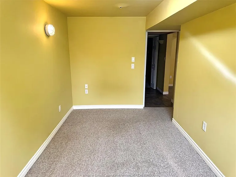 1011 Silverdale Dr — Photo 12