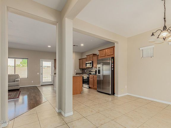 4th image of 2032 W MONTE CRISTO Avenue