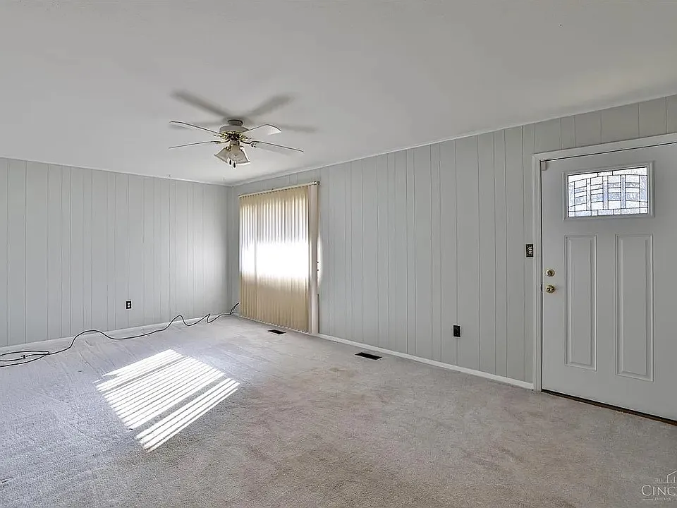 3 bed, 960 sqft, $1,700 — Photo 1
