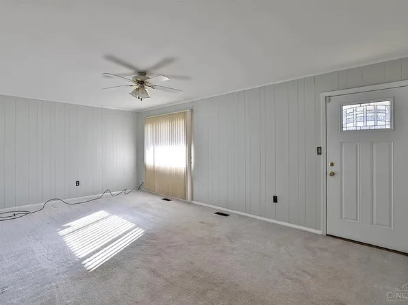 2542 Adams Rd, Cincinnati, OH 45231
