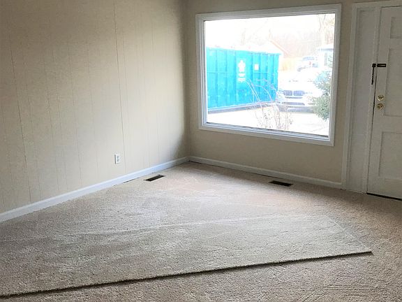 4th image of 2306 Westfield Dr
