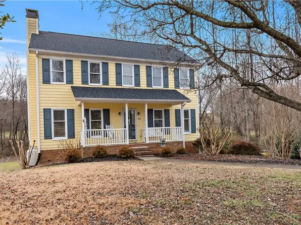 216 Winfield Dr, King, NC 27021