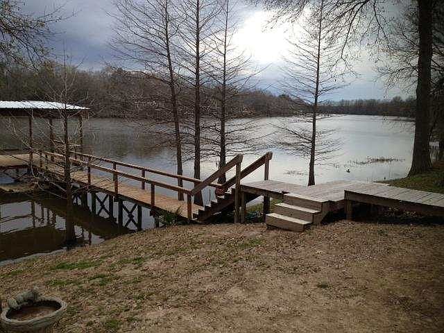 1st image of 136 Griggs Ln
