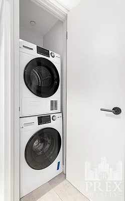 Rented by PREX Realty Corp | media 21