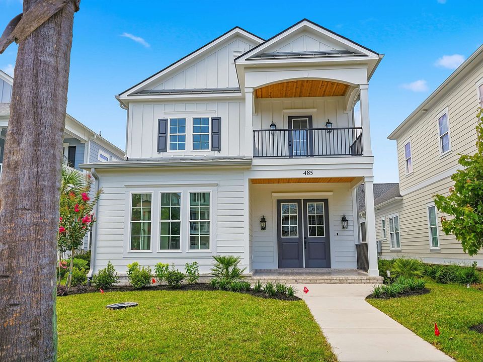 1st image of 485 West Palms Dr.