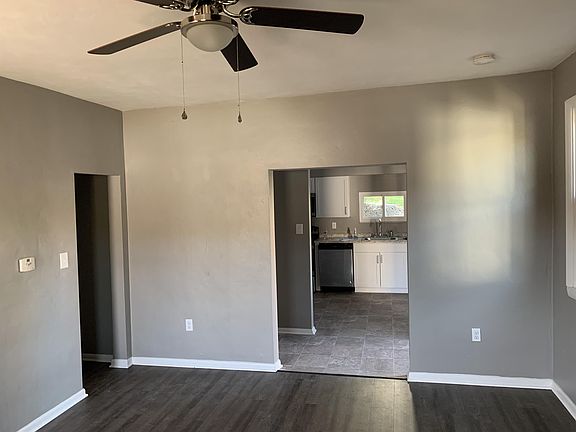 3rd image of 553 New Alexandria Rd #1