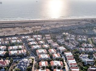 19341 Brooktrail Ln, Huntington Beach, CA 92648